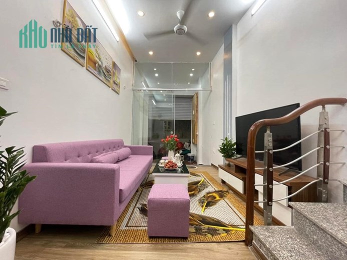 BÁN NHÀ ĐẠI TỪ HOÀNG MAI-Ô TÔ CÁCH NHÀ 10 M NHÀ 5 TẦNG GIÁ NHỈNH 3 TỶ