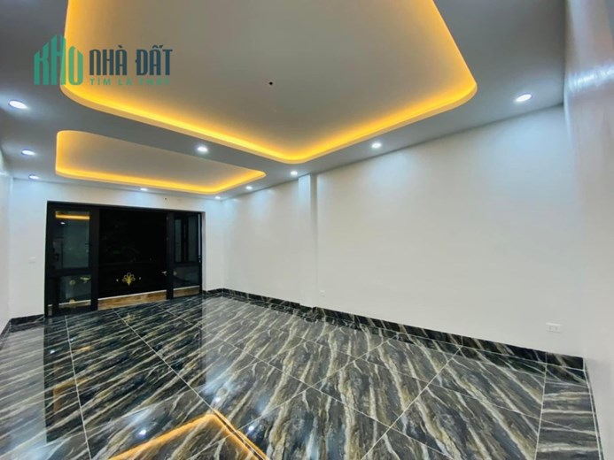Siêu phẩm hiếm P.Thượng Thanh, 45M, 6 tầng,thang máy,nội thất nhập, ô tô tránh.Nhỉnh 6 tỷ