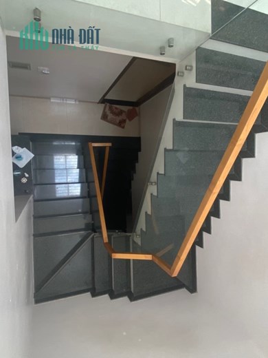 Trung tâm TM  GIGAMALL PHẠM VĂN ĐỐNG NHÀ ĐẸP 7,5 TỶ