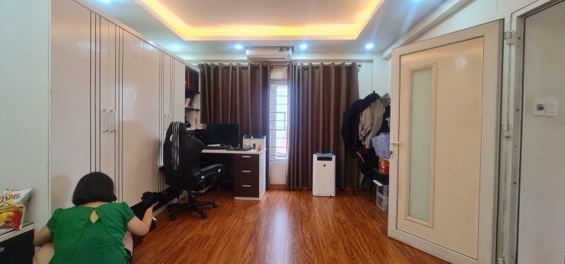 NHÀ ĐẸP MẶT HỒ TÀI TRÂU – PHỐ LONG BIÊN - CẠNH MIPEC LONG BIÊN, LÔ GÓC, KINH DOANH, Ở SANG.