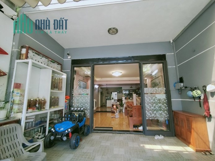 MT Hoà Minh đối diện Bến Xe, 105m2, 2 CĂN NHÀ 2 TẦNG, 3.x tỷ