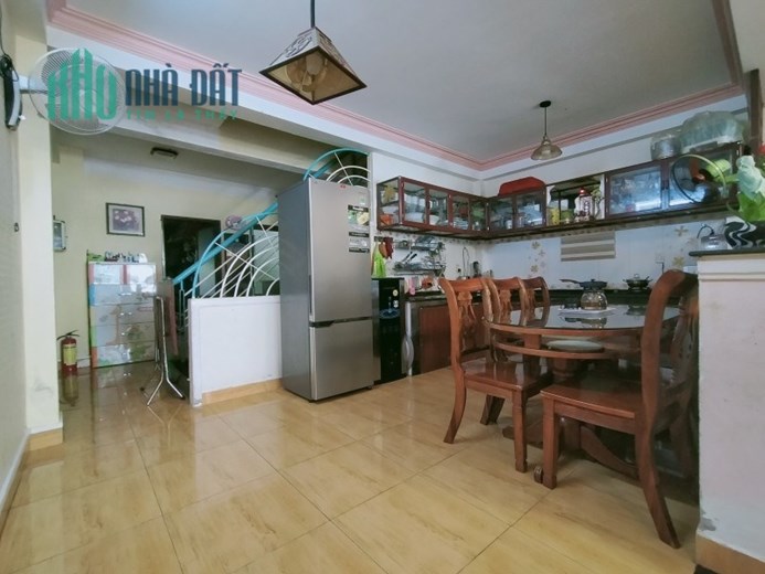 MT Hoà Minh đối diện Bến Xe, 105m2, 2 CĂN NHÀ 2 TẦNG, 3.x tỷ