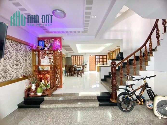 Bán Nhà Lê Văn Sỹ  - Quận 3 - 76m2 - 4 Tầng - HXH - Chỉ nhỉnh 12Tỷ.