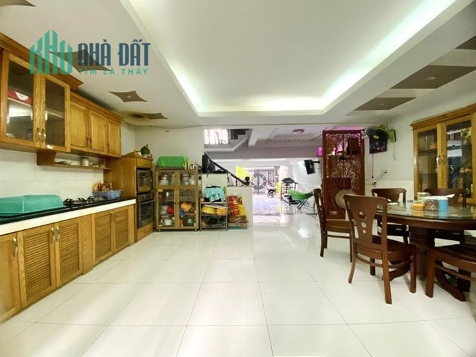 Bán Nhà Lê Văn Sỹ  - Quận 3 - 76m2 - 4 Tầng - HXH - Chỉ nhỉnh 12Tỷ.