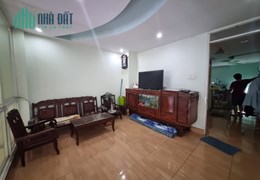 Bán nhà mặt tiền đường nhựa Giáp Tên Lửa, Quận 6, 81m2, 4 tầng, 6,1 tỷ