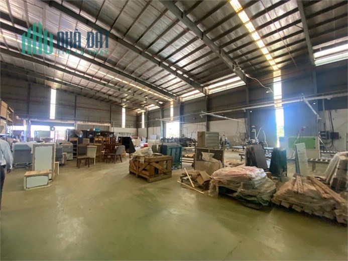 chuyển nhượng nhà xưởng Sản Xuất Gỗ Xuất Khẩu, khuôn viên rộng. pccc tự động