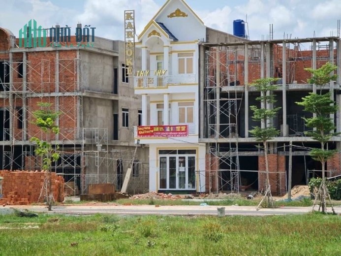 Bán đất Hóc Môn, giá 800 triệu, đất ở, ngay cụm KCN lớn