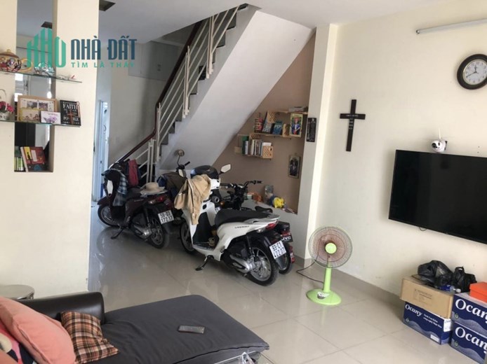 Giảm 600triệu còn 4.2 tỷ - Bán nhà P. Linh Đông 55m2 2 tầng - Hẻm ô tô