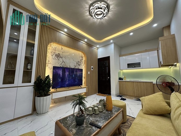 Nhà đẹp Phố Lò Đúc, Hai Bà Trưng, 20m ra phố, thoáng trước sau, nội thất đẹp. Diện ích 33m, 4 tầng,