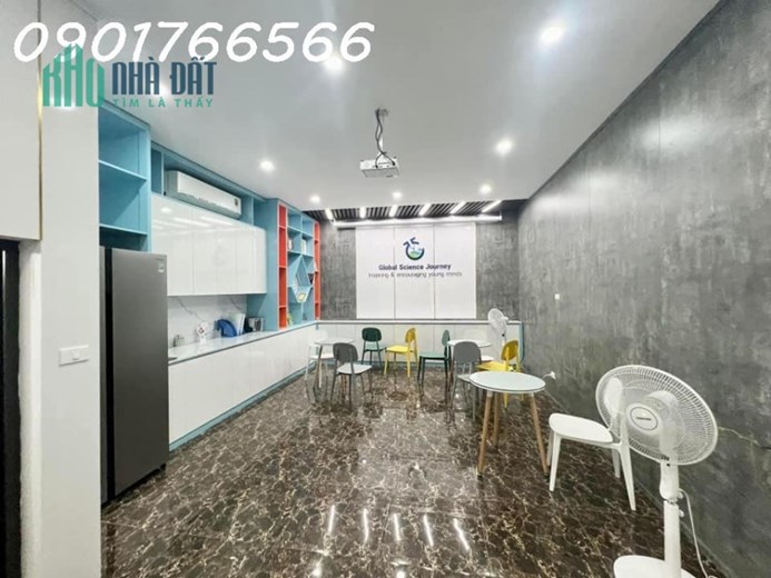 Bán Nhà Phân Lô Siêu Vip Cầu Giấy, Phô Nguyễn Thị Định, 75m x 5T, hóa 20 tỷ.