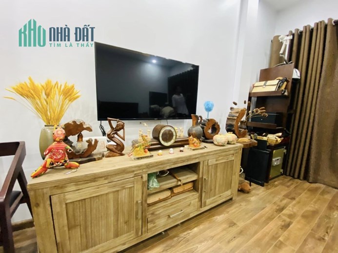 Nhà đẹp Phố Lò Đúc, Hai Bà Trưng, 20m ra phố, thoáng trước sau, nội thất đẹp. Diện ích 33m, 4 tầng,