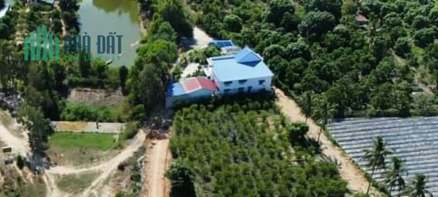 Bán 799m2 đất tại Khánh Hòa có sẵn Nhà Biệt Thự view cực đẹp chỉ 5.2 tỷ. Lh;0988483920.