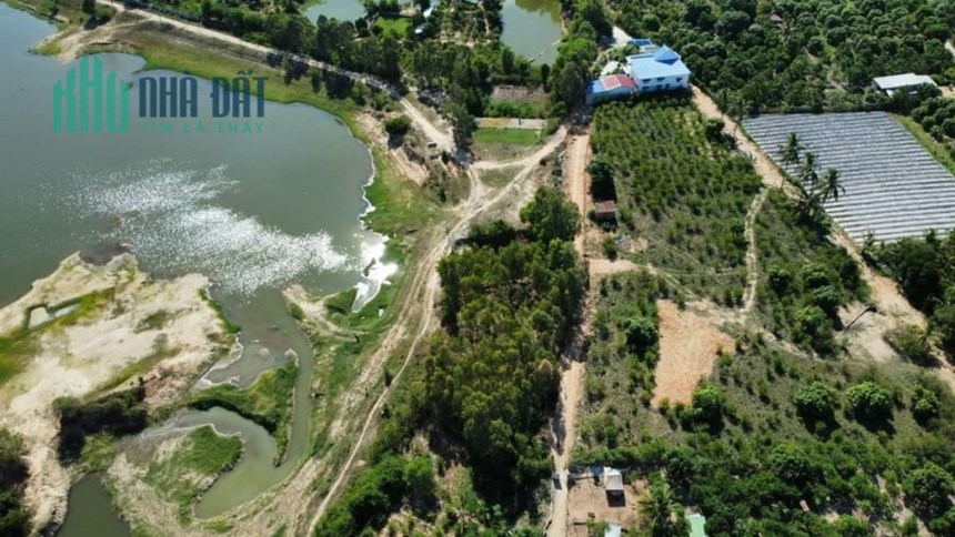 Bán 799m2 đất tại Khánh Hòa có sẵn Nhà Biệt Thự view cực đẹp chỉ 5.2 tỷ. Lh;0988483920.