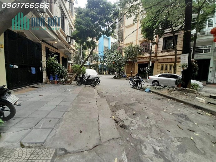 siêu phẩm, Nhà đẹp Phố Nguyễn Chính, Quận Hoàng mai, 57m x 3t, giá 5 tỷ.