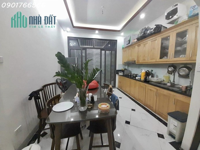 siêu phẩm, Nhà đẹp Phố Nguyễn Chính, Quận Hoàng mai, 57m x 3t, giá 5 tỷ.