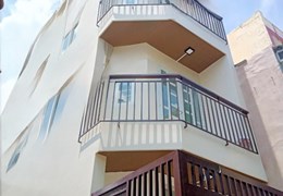 Nhà Thuê căn góc 4 Tầng hẻm 3.5m Hưng Phú P9Q8 - Giá : 12 Triệu