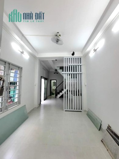 Nhà Thuê căn góc 4 Tầng hẻm 3.5m Hưng Phú P9Q8 - Giá : 12 Triệu