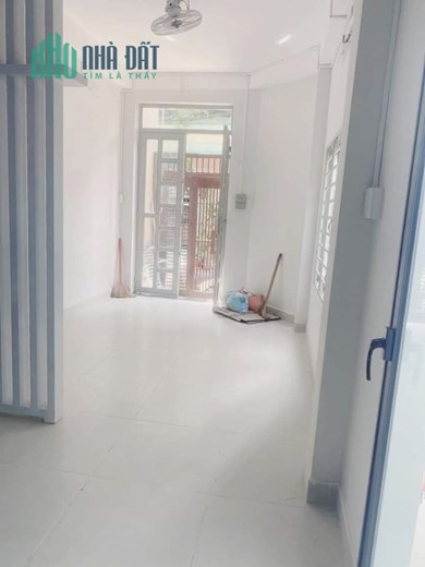 Nhà Thuê căn góc 4 Tầng hẻm 3.5m Hưng Phú P9Q8 - Giá : 12 Triệu