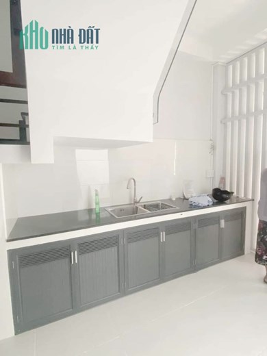 Nhà Thuê căn góc 4 Tầng hẻm 3.5m Hưng Phú P9Q8 - Giá : 12 Triệu