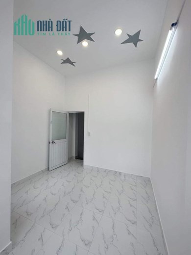 Hẻm xe hơi 3x10m 2 tầng sổ vuông vức, hoàn công đủ Lê Đình Cẩn, Tân Tạo, Quận Bình Tân