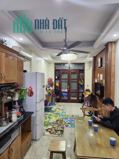 GIÁ GIẬT MÌNH! VIP khu Trần Cung, Ngót 5 Tỷ, 32m2 5 tầng