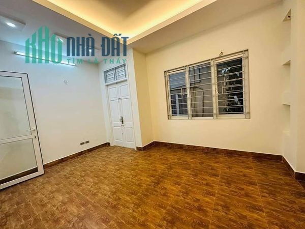 BÁN GẤP!!! Siêu phẩm VIP Quan Hoa, 45m2  5T, Nhỉnh 6 Tỷ
