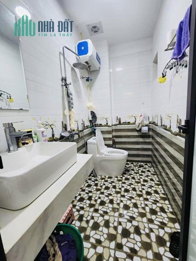 Ơ KÌA!!! VIP khu Phạm Văn Đồng, 30m2  5 Tầng, Nhỉnh 4 Tỷ
