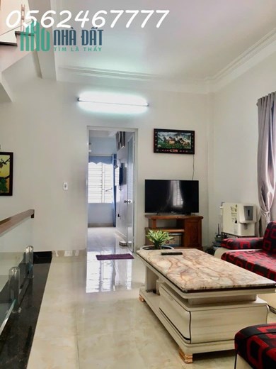 Bán nhà 3 tầng x 100m2 độc lập phố Nguyễn Đồn, giá 6.3 tỷ
