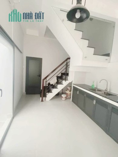 Cho thuê NNC hẻm Hưng Phú Phường 9 Quận 8. Giá 12 triệu