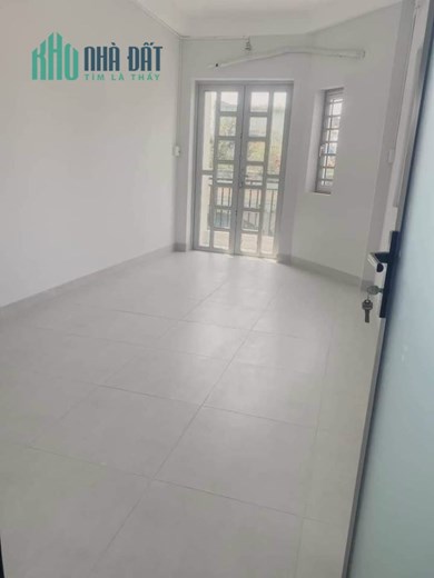 Cho thuê NNC hẻm Hưng Phú Phường 9 Quận 8. Giá 12 triệu