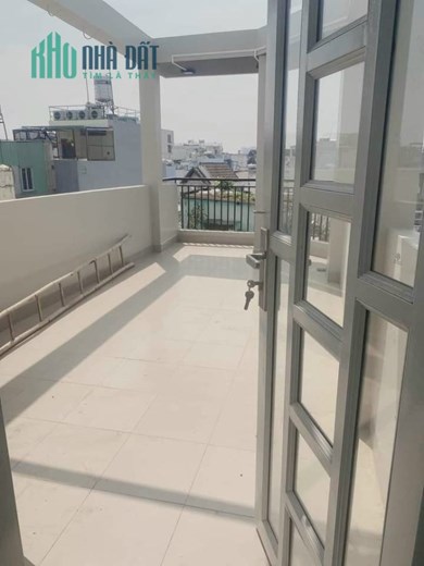 Cho thuê NNC hẻm Hưng Phú Phường 9 Quận 8. Giá 12 triệu