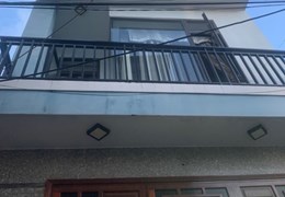 Bán gấp tòa căn hộ giá rẻ 4 tầng cách Võ Văn Kiệt 20m và biển Mỹ Khê 300m