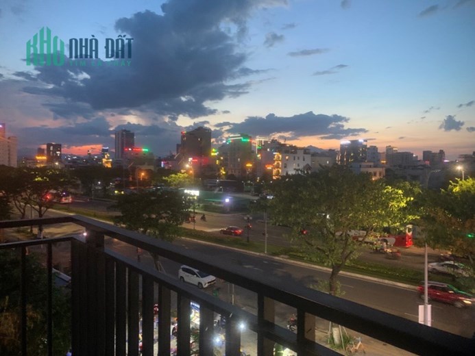 Bán gấp tòa căn hộ giá rẻ 4 tầng cách Võ Văn Kiệt 20m và biển Mỹ Khê 300m