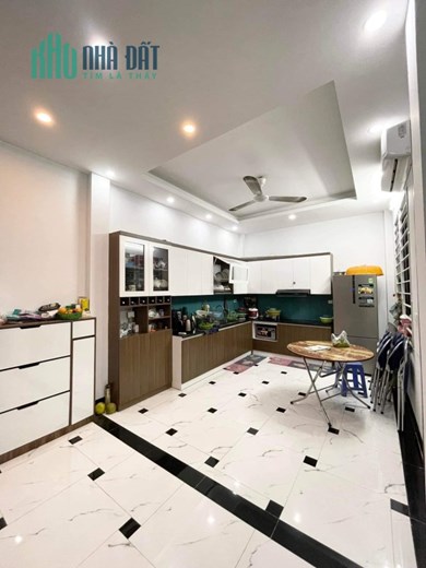 Nóng! Bán Nhà Ngõ 559 Kim Ngưu – Cách Oto 100m – Tự Xây 2021 – 60m2*5 Tầng – Giá 5,5 Tỷ