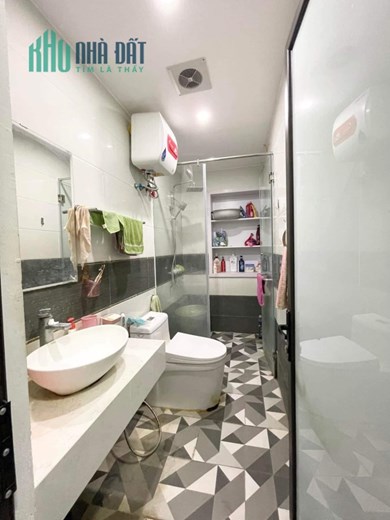 Nóng! Bán Nhà Ngõ 559 Kim Ngưu – Cách Oto 100m – Tự Xây 2021 – 60m2*5 Tầng – Giá 5,5 Tỷ