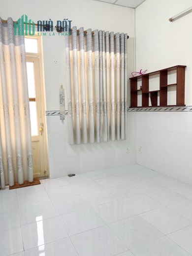 Cho thuê nhà 2 tầng hẻm 125 Nguyễn Thị Tần P2Q8 - Giá : 9 Triệu