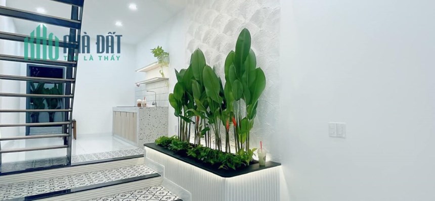 BÁN NHÀ HÓC MÔN CÁCH MT 50M - 46M2 -  2 TẤM – NỘI THẤT CAO CẤP – GIÁ 3,2 TỶ THƯƠNG LƯỢNG.
