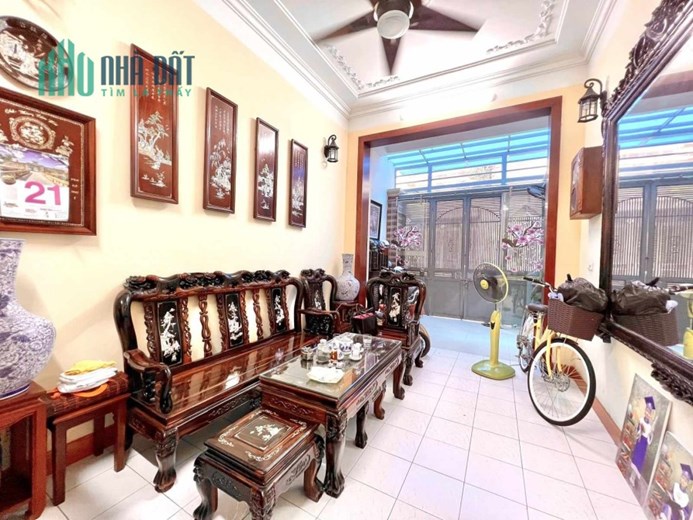 Bán nhà phố Lãng Yên, HBT, 36m, 4PN, ô tô đỗ cửa, KD 6.2 tỷ. LH: 0366051369