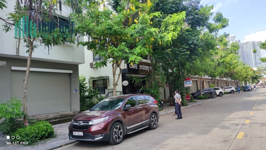 Cần tiền bán gấp LK Geleximco khu B căn Góc  xẻ khe vườn hoa giá 14,5 tỷ