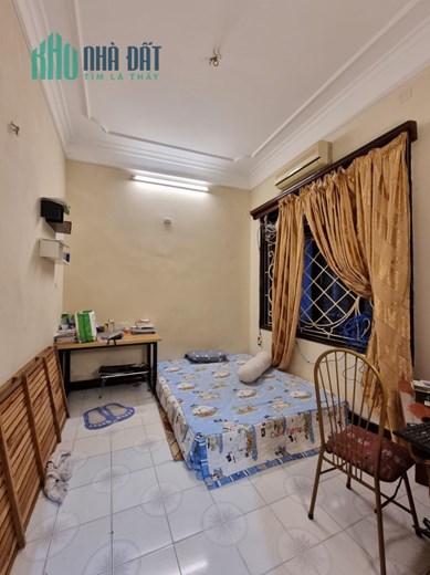 Bán nhà mặt phố Khương Thượng, ô tô vào nhà,  DT40m2, 4 tầng, rộng 6m, giá 6.2 tỷ.