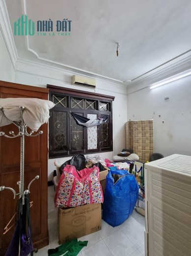 Bán nhà mặt phố Khương Thượng, ô tô vào nhà,  DT40m2, 4 tầng, rộng 6m, giá 6.2 tỷ.