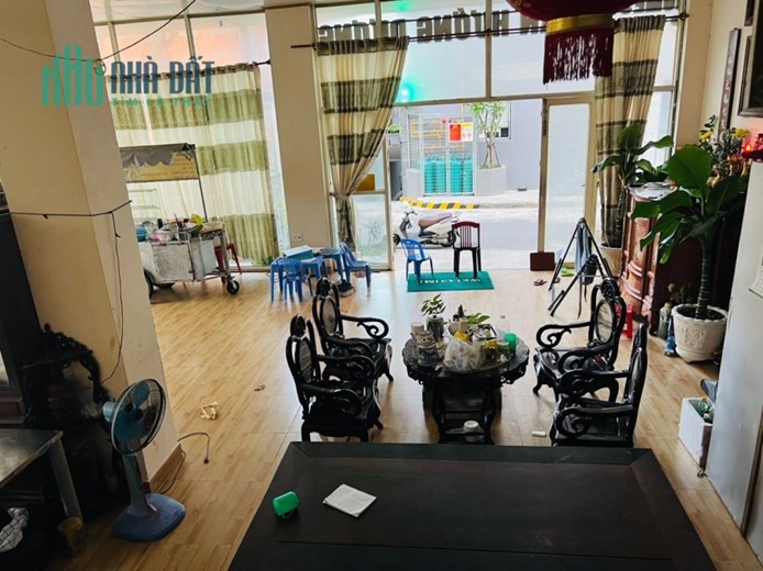 LÔ GÓC, DIỆN TÍCH RỘNG, SÁT VƯƠNG THỪA VŨ, GẦN BIỂN MÂN THÁI, KINH DOANH KHÁCH SẠN, NHÀ HÀNG VÔ
