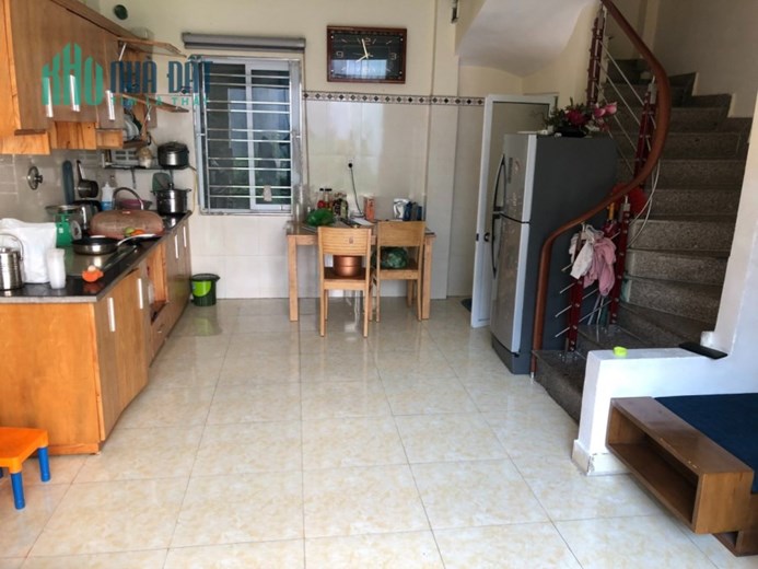 Bán nhà phố Phú Hải, diện tích 40m 3 tầng GIÁ 1.85 tỉ gần ngay Cầu Rào