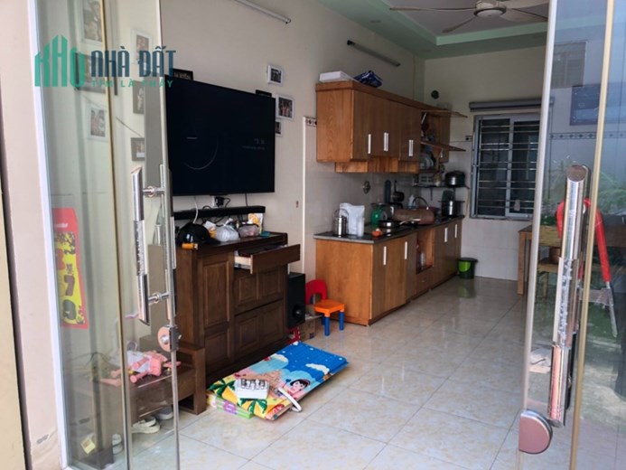 Bán nhà phố Phú Hải, diện tích 40m 3 tầng GIÁ 1.85 tỉ gần ngay Cầu Rào