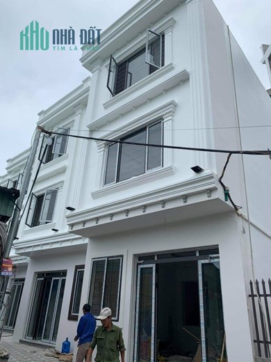 Bán nhà xây mới tinh phố Chợ Cột Đèn, 45m 3 tầng, GIÁ chỉ 2.25 tỉ cực đẹp