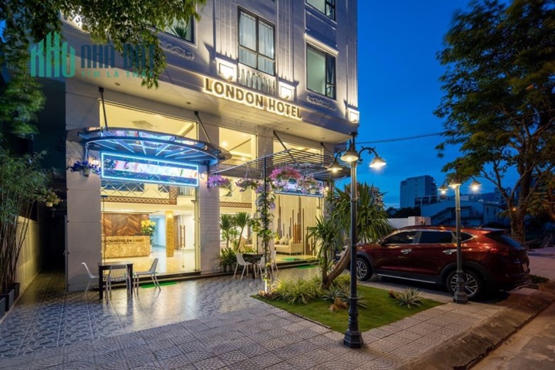KHÁCH SẠN 5 TẦNG THANG MÁY, VEN BIỂN MỸ KHÊ, GIÁ HẤP DẪN ĐẦU TƯ SINH LỜI