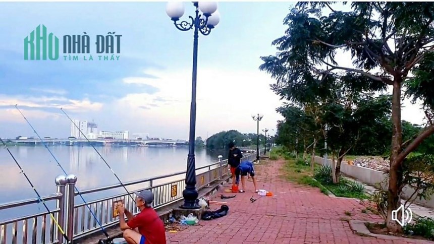 Cho thuê 5000m2 đất mặt tiền sông sài gòn, tp. thủ đức