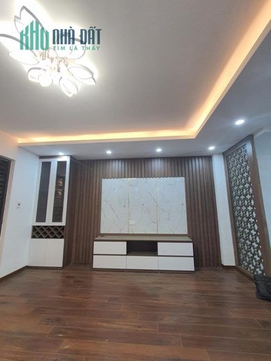 Cần bán Nhà Bùi Xương Trạch 42mx5 tầng-ngõ thông-nhà mới-4PN-ở ngay 4,9  tỷ thiếtt kế hiện đại.