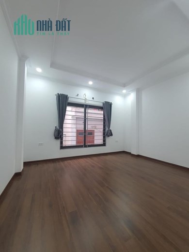 Cần bán Nhà Bùi Xương Trạch 42mx5 tầng-ngõ thông-nhà mới-4PN-ở ngay 4,9  tỷ thiếtt kế hiện đại.