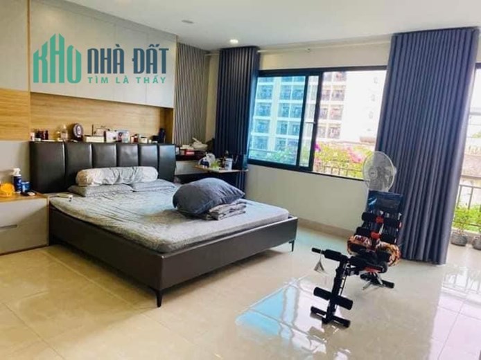 Bán nhà 97mx8 tầng-Ngiuyễn Văn Huyên-ô tô tránh-kinh doanh 2 thoáng chủ hạ 6 tỷ giá còn 22.5 tỷ